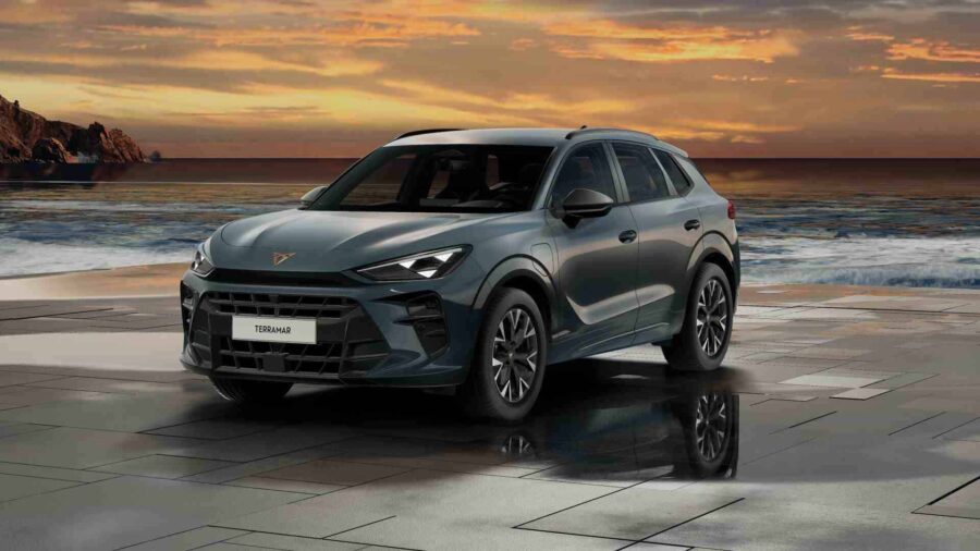 Renting Coches Baratos Cupra Terramar 1.5 TSI e-Hybrid 150kW DSG Azul Fiord