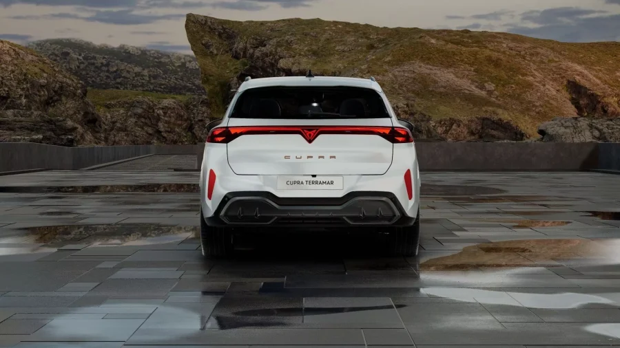 Renting Coches Baratos Cupra Terramar 1.5 eTSI 110kW DSG Blanco Glacial (Metalizado)