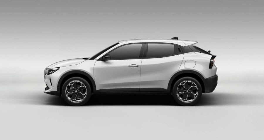 Renting Coches Baratos Alfa Romeo Junior Elettrica Blanco, Negro