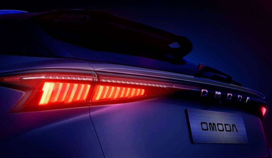 Renting Coches Baratos Omoda 5 1.6 TGDi Premium Blanco + Negro, Negro