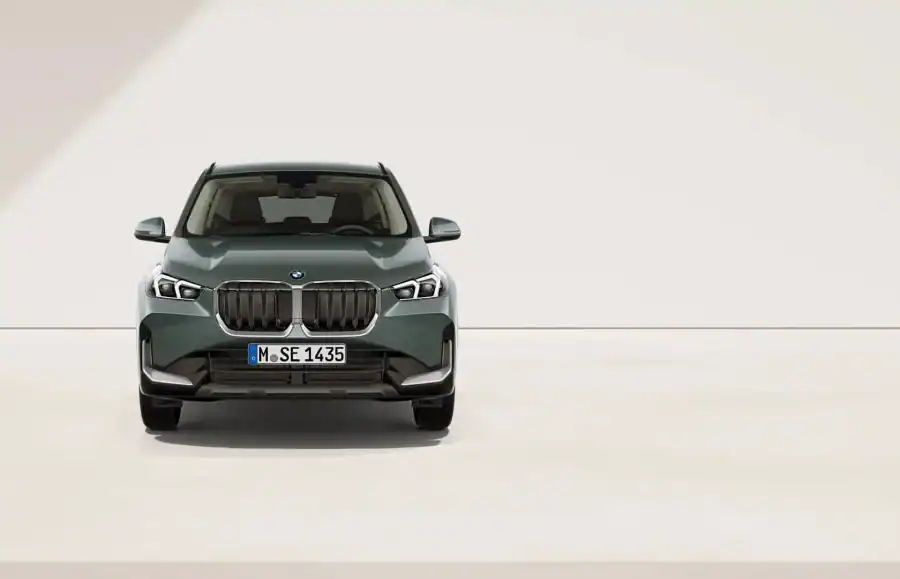 Renting Coches Baratos BMW X1 xDrive20d Premium Package Cape York Green metalizado