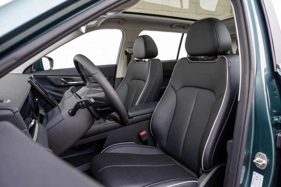Renting Coches Baratos Jaecoo 5 HEV Exclusive Gris Antracita, Blanco, Negro