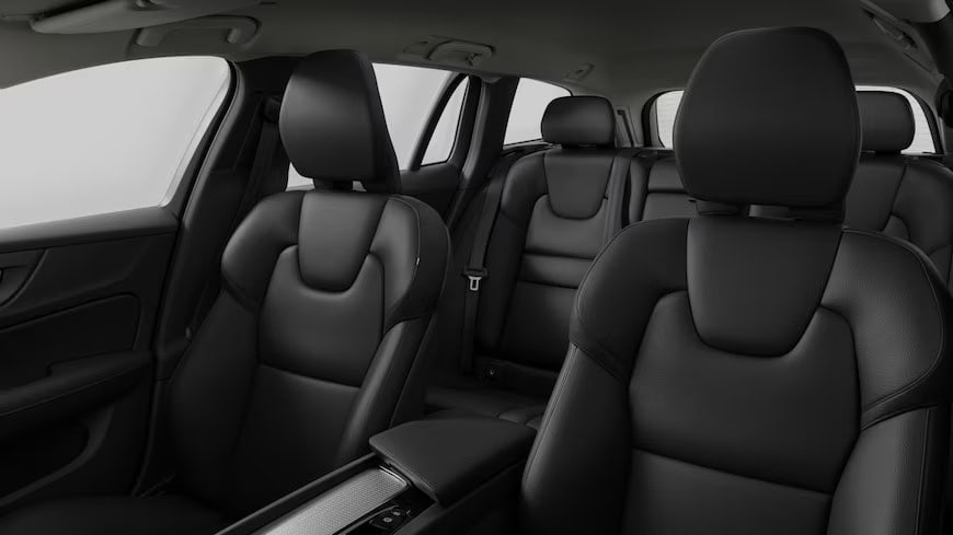 Renting Coches Baratos Volvo V60 2.0 B4 G MHEV Plus Dark Auto Denim Blue