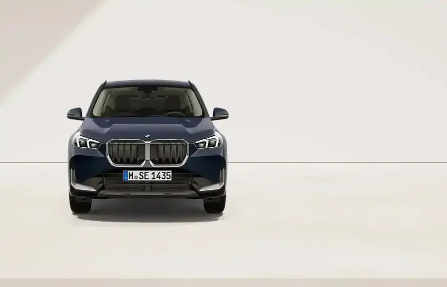 Renting Coches Baratos BMW X1 sDrive 20d Night Dusk Blue, Mineral White