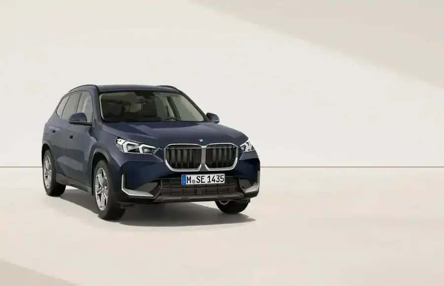 Renting Coches Baratos BMW X1 sDrive 20d Night Dusk Blue, Mineral White