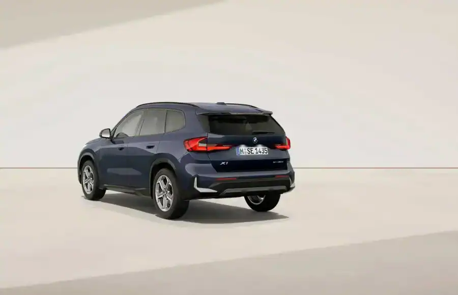 Renting Coches Baratos BMW X1 sDrive 20d Night Dusk Blue, Mineral White