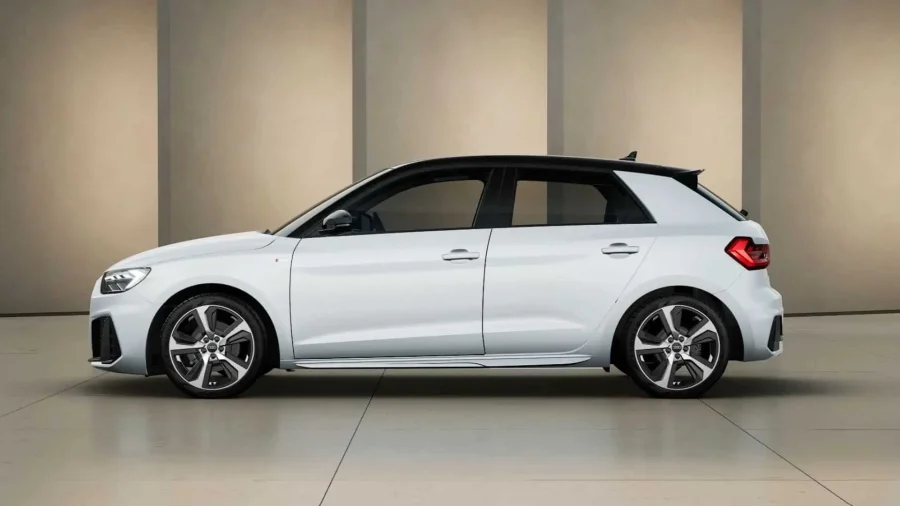 Renting Coches Baratos Audi A1 Sportback 30 TFSI S tronic Adrenalin Blanco Glaciar / Techo Negro