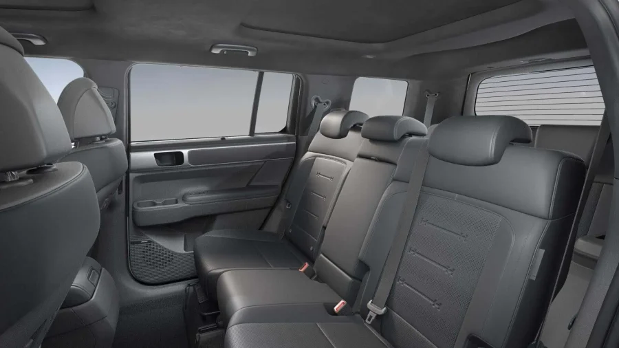 Renting Coches Baratos Hyundai Santa Fe 1.6 TGDi HEV 4X4 AT Calligraphy Creamy White