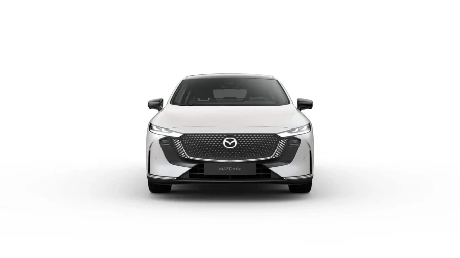 Renting Coches Baratos Mazda 6e EV Takumi Blanco