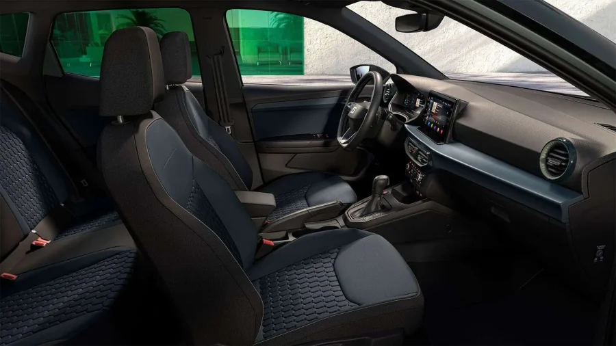 Renting Coches Baratos Seat Arona 1.0 TSI Start & Stop Style+ Blanco / Techo Negro