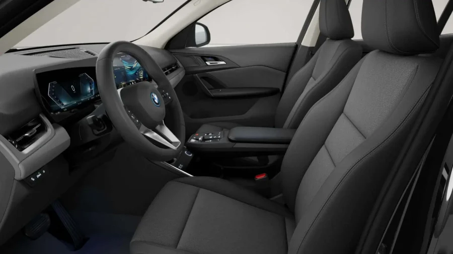 Renting Coches Baratos BMW iX2 eDrive20 Black Solid