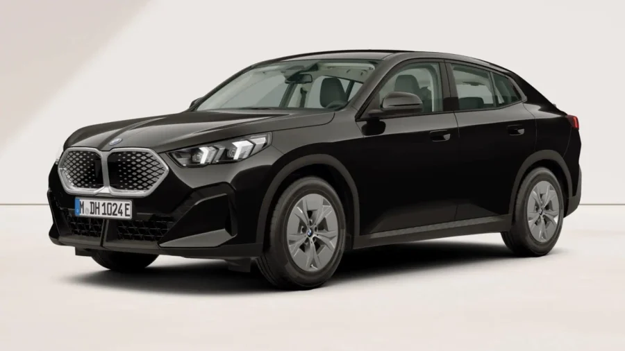 Renting Coches Baratos BMW iX2 eDrive20 Black Solid