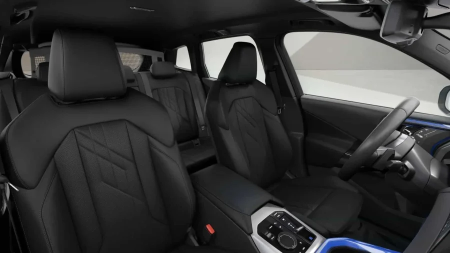 Renting Coches Baratos BMW X3 20d xDrive M Sport Arctic Race Blue, Black Sapphire