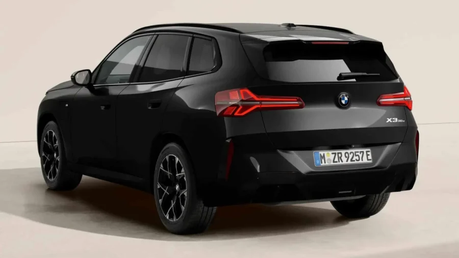 Renting Coches Baratos BMW X3 30e xDrive M Sport Black Sapphire, Arctic Race Blue