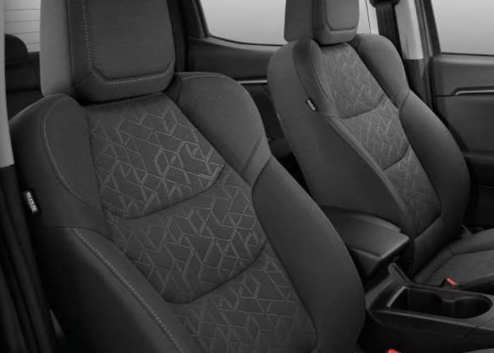 Renting Coches Baratos Isuzu D-Max 2.2 DDI Crew 4×4 Evolution Blanco