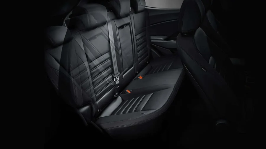 Renting Coches Baratos KGM Tivoli G15T Urban Plus Iron Metal Metalizado