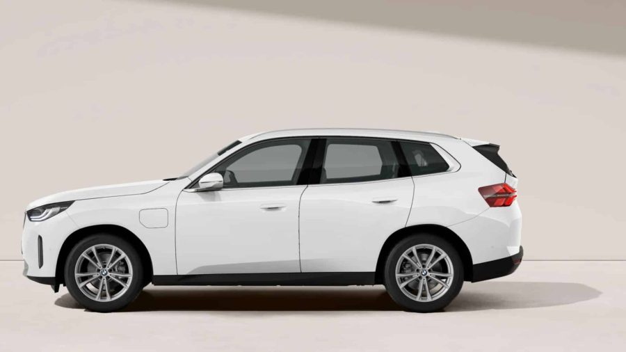 Renting Coches Baratos BMW X3 30e xDrive Alpine White