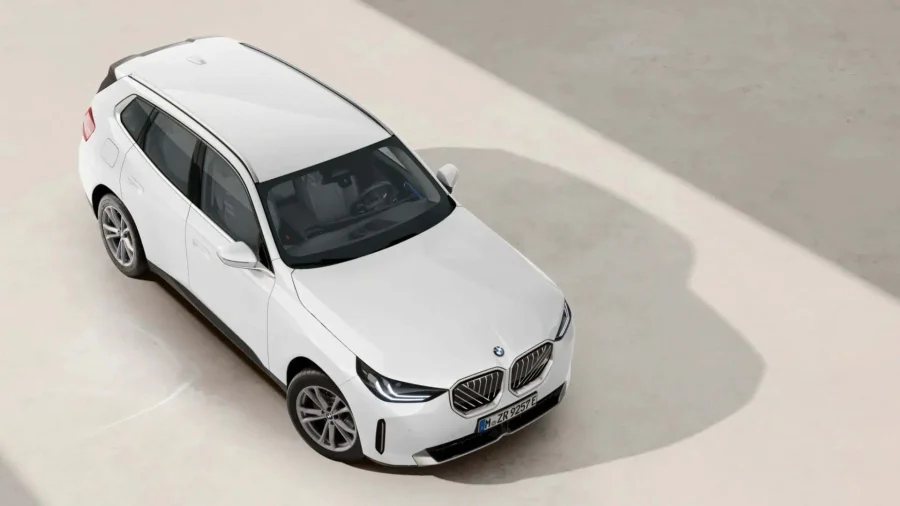 Renting Coches Baratos BMW X3 30e xDrive Alpine White