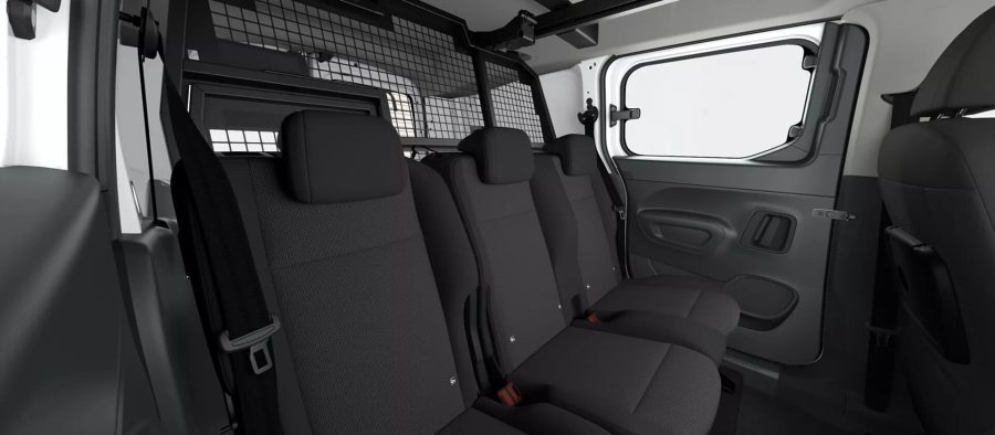 Renting Coches Baratos Toyota Proace City Combi 50kW EV N1 L2 GX Blanco Polar