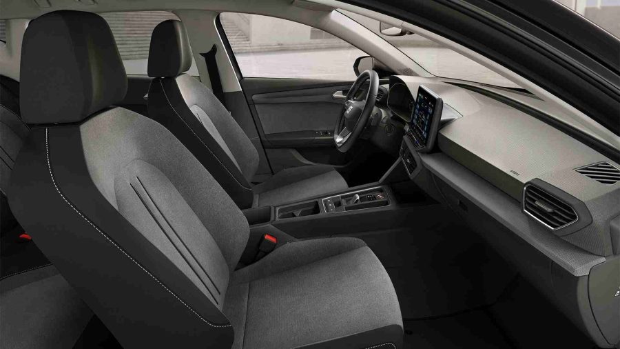 Renting Coches Baratos Seat Leon 1.5 eTSI 85kW DSG Style XL Fleet Pack Blanco Suave, Gris Magnetic